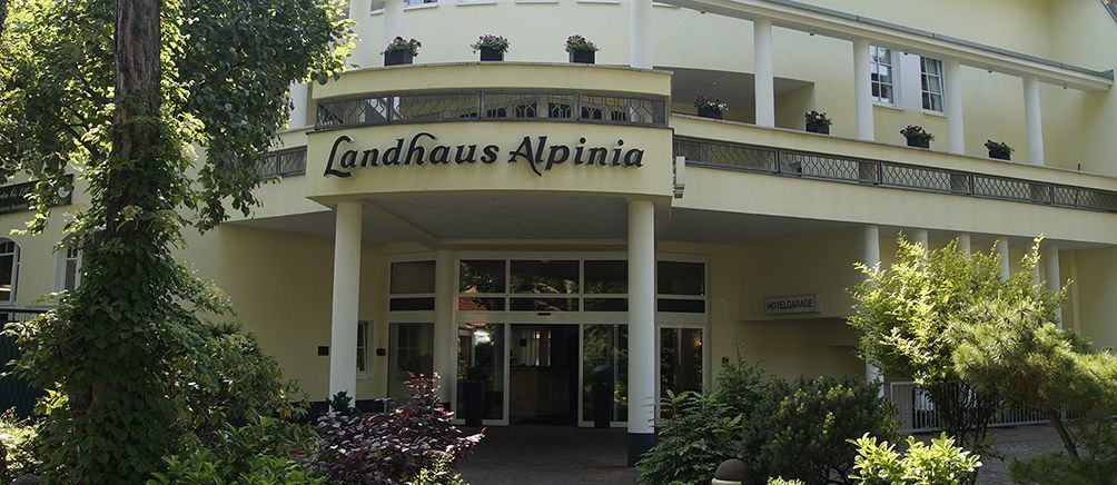 Landhaus Alpinia Hotel เบอร์ลิน ภายนอก รูปภาพ